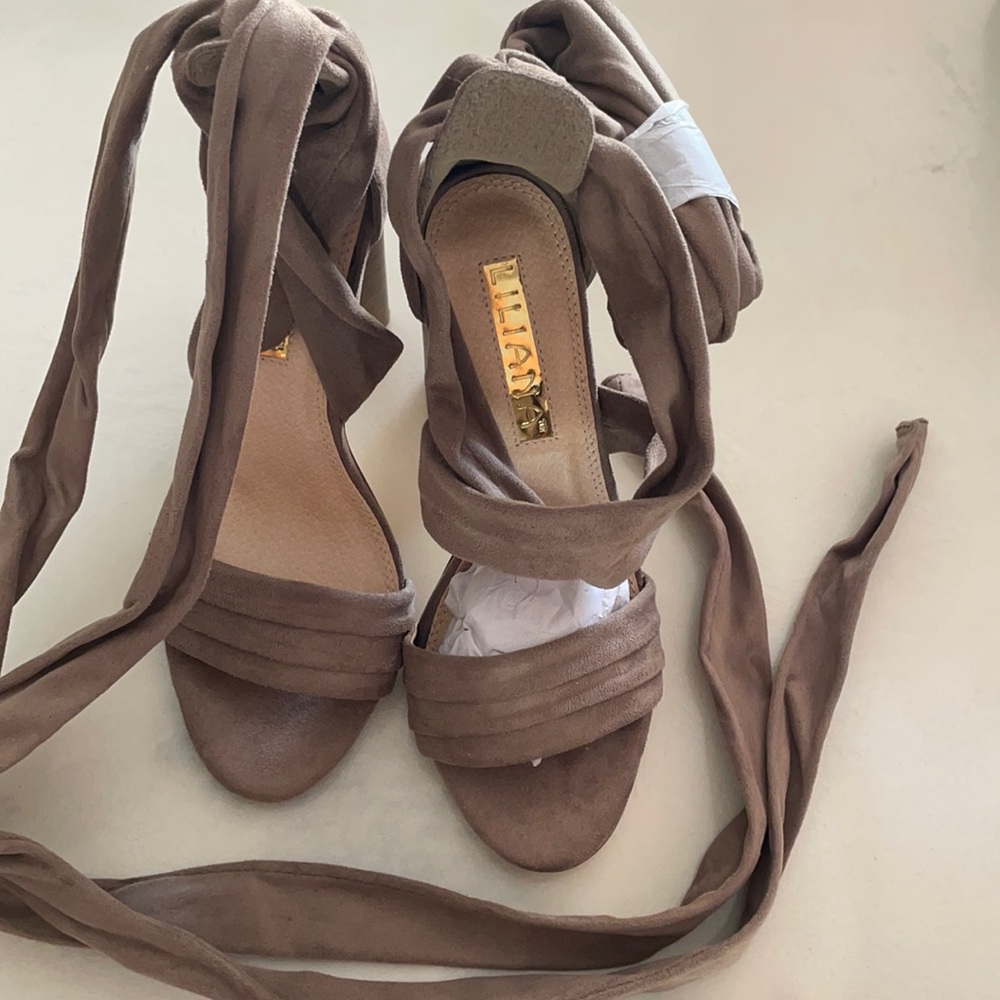 Vici tie up heels